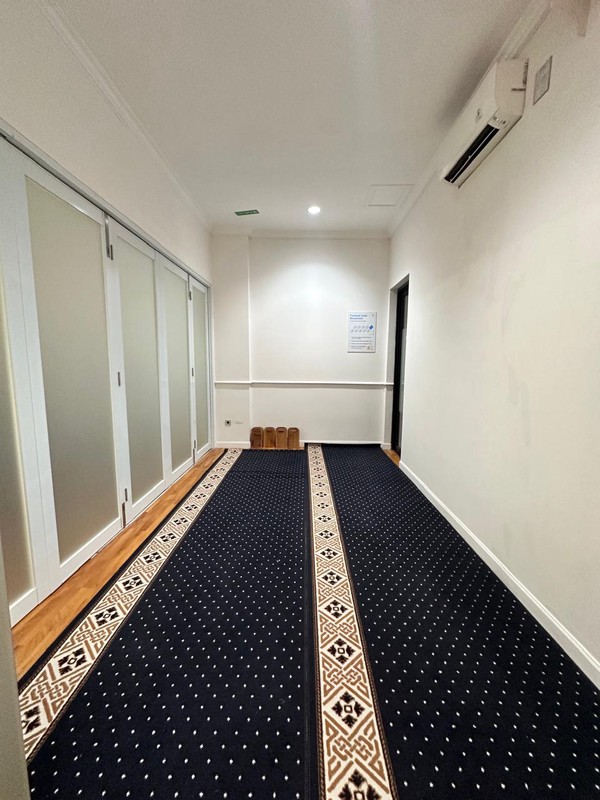 Disewakan Ruko Gandeng mewah Jl. Pondok Indah Arteri / Jl St Iskandar muda