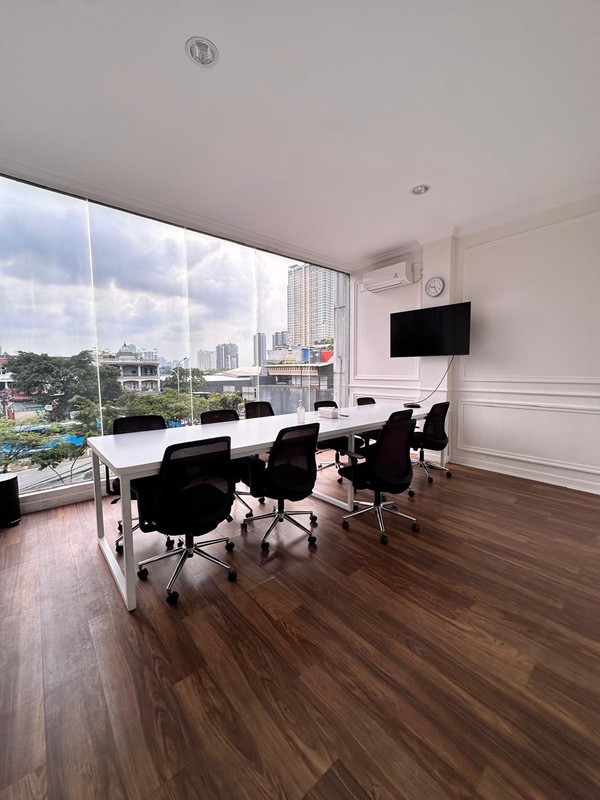 Disewakan Ruko Gandeng mewah Jl. Pondok Indah Arteri / Jl St Iskandar muda