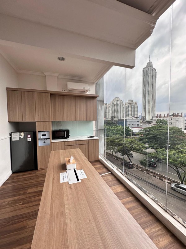 Disewakan Ruko Gandeng mewah Jl. Pondok Indah Arteri / Jl St Iskandar muda