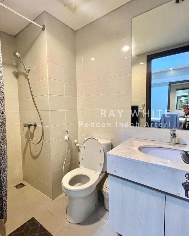 Dijual Cepat Unit Apartment Kemang Village  Tower Intercon Kemang, Jakarta Selatan 