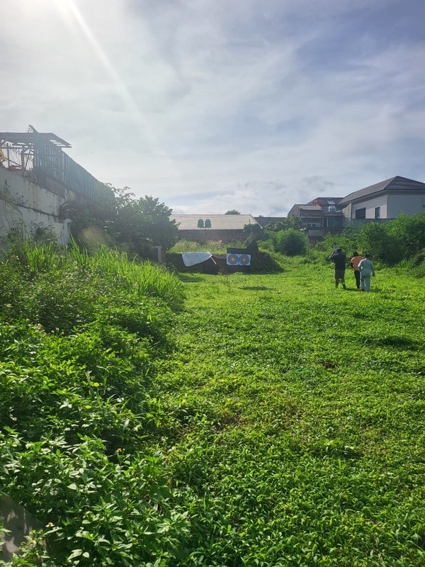 Dijual tanah luas daerah Petukangan Cocok untuk di bangun Cluster