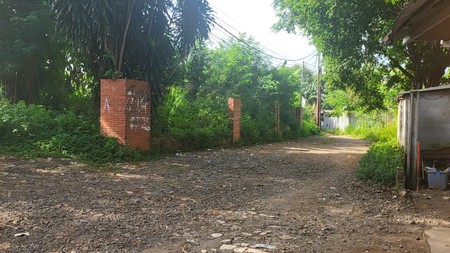 Dijual tanah luas daerah Petukangan Cocok untuk di bangun Cluster