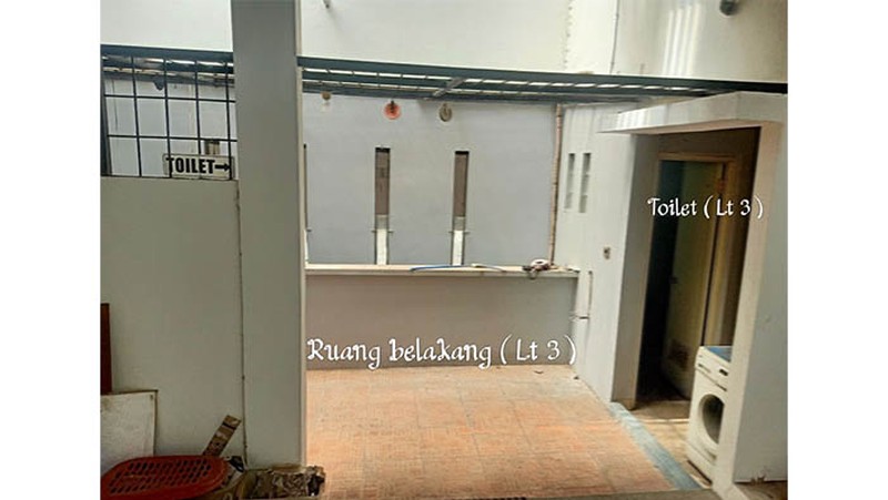 Dijual rumah 3 lantai di Grand Wisata, Bekasi Timur