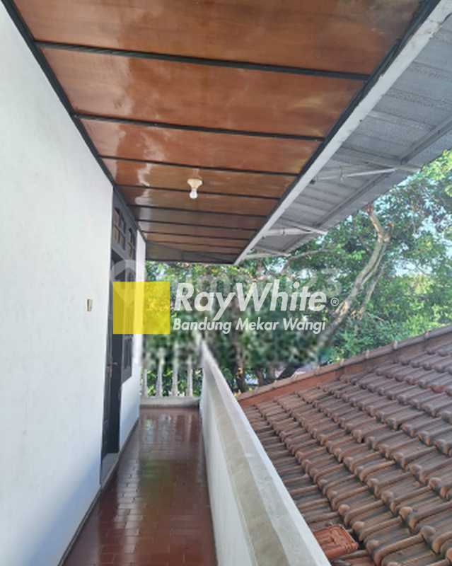 Rumah di Sayap Terusan Martanegaraturangga Bandung, 2Lt Furnished