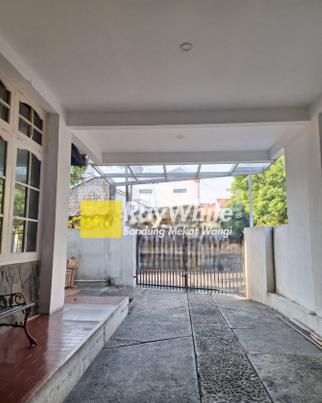 Rumah di Sayap Terusan Martanegaraturangga Bandung, 2Lt Furnished