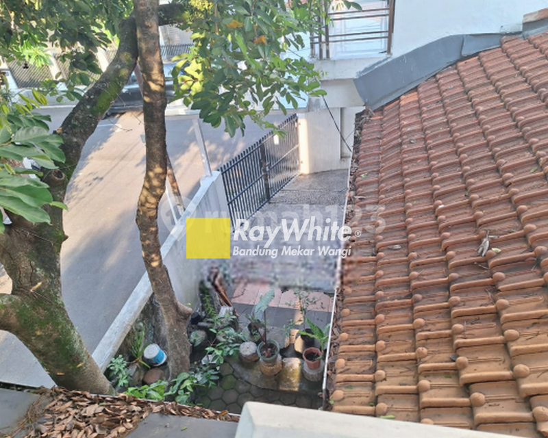 Rumah di Sayap Terusan Martanegaraturangga Bandung, 2Lt Furnished