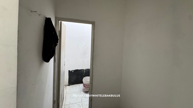 Disewakan Cepat! Tempat Usaha Strategis di Kebon Kacang 1! Cocok untuk Rumah Makan, Coffee Shop, Open Kitchen, Mini Market!