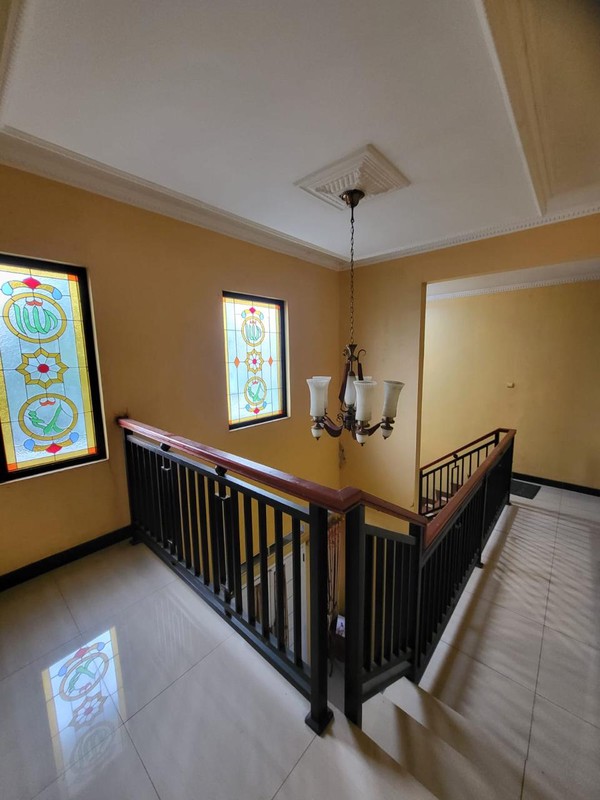 Rumah Bagus Posisi Hoek di Komplek Arco Pancoran Mas Depok