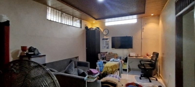 Rumah siap huni di kemayoran