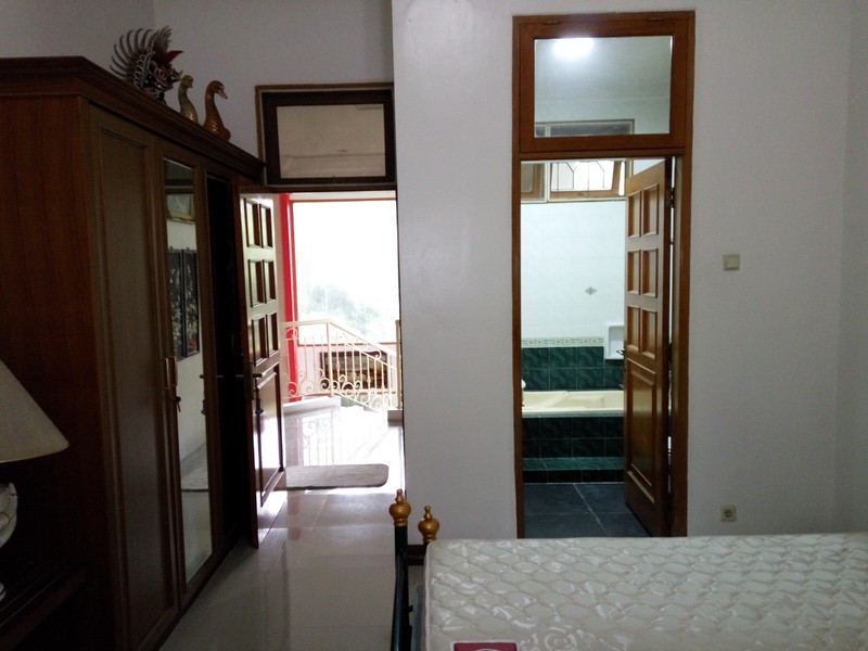 DIJUAL RUMAH ASRI & NYAMAN  BANDUNG