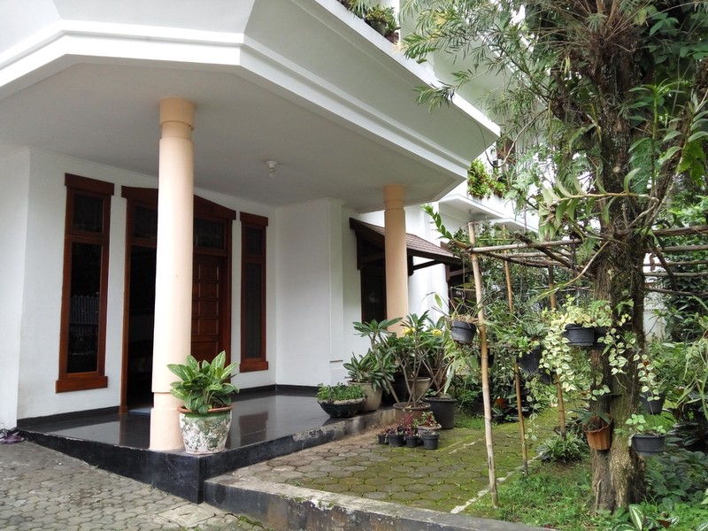 DIJUAL RUMAH ASRI & NYAMAN  BANDUNG