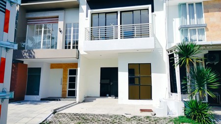 Rumah Dijual Perumahan Pakuwon City Mulyorejo Surabaya Timur 