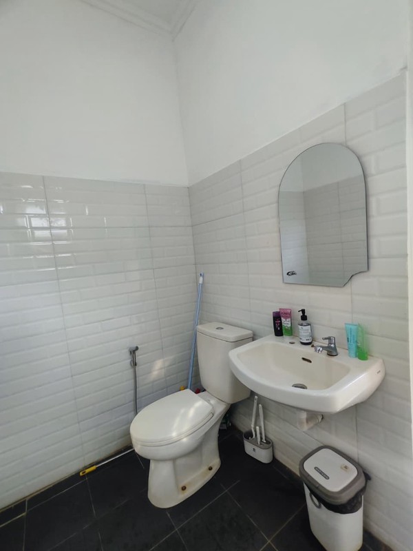 Rumah Nyaman di Cibubur- Lokasi Strategis Harga Nego