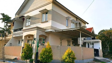 MURAH LUAS Dijual Rumah Pinus Asri Samping Perum Wisata Bukit Mas - Modern Luas 225 M2 Dekat Pakuwon Mall, Surabaya Grammer School, Sekolah Binus