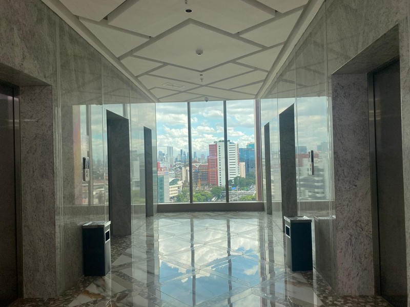 Brand New Office Building Jl. Letjen S. Parman Slipi Jakarta Barat Lt.18  Zone 1