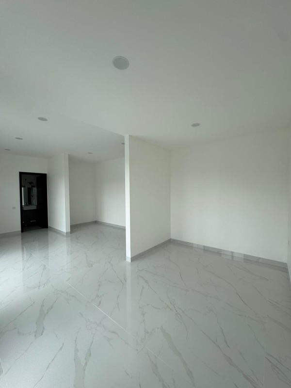 Rumah Minimalis Siap Huni di De Park BSD Dekat Sekolah