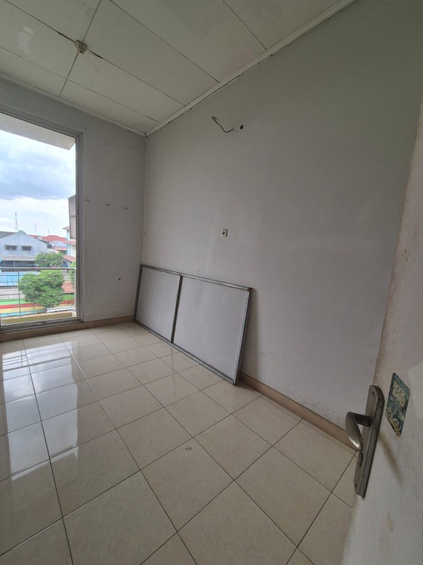 Ruko Bulevard Hijau di Harapan Indah Bekasi