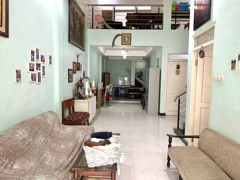 Jual Rumah Surabaya Barat Darmo Permai Dekat Sekolah