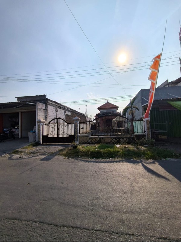 Dijual 1107 m2 Rumah Raya Dukuh Kapasan - area Sambikerep - Jelidro - Surabaya Barat Komersial area cocok buat Segala Usaha dekat Alama Galaxy, GWalk Citraland