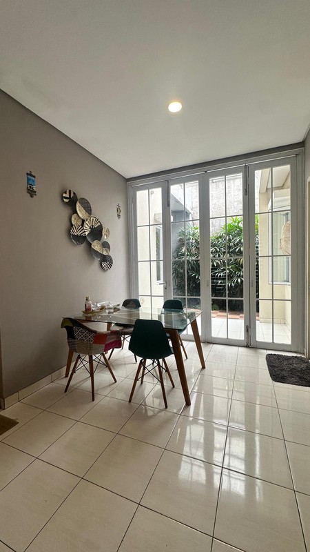 Rumah Cantik Siap Huni dengan Hunian Nyaman dan Asri @Ciputat