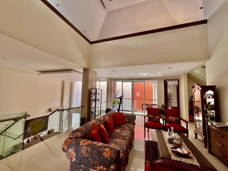 Rumah Bagus Di Niaga Hijau Pondok Indah Jakarta Selatan