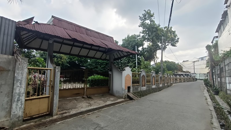 Dijual Tanah + Rumah Besar 1.838 m2,  Cocok Bangun CLUSTER / TOWNHOUSE di Jaka Setia, Bekasi Selatan