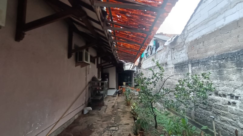 Dijual Tanah + Rumah Besar 1.838 m2,  Cocok Bangun CLUSTER / TOWNHOUSE di Jaka Setia, Bekasi Selatan