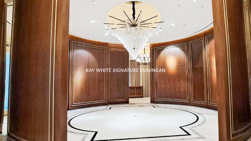 Jual Gedung Komersial Strategis di Sudirman