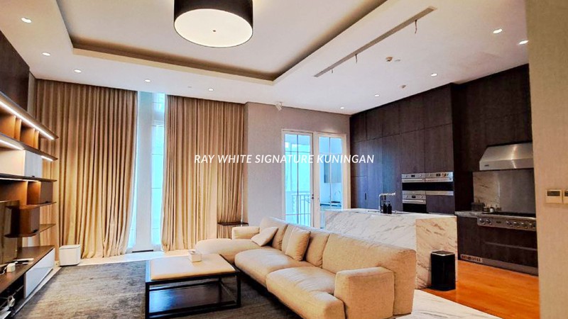 Jual Gedung Komersial Strategis di Sudirman