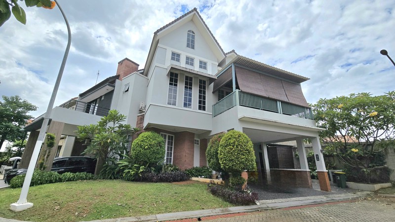 Rumah Siap Huni Terawat dan Lingkungan Asri di Discovery Conserva, Bintaro Jaya Sektor 9