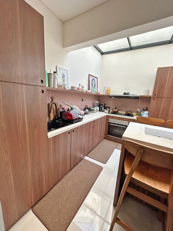 Rumah Modern siap huni di Provence Suite BSD City