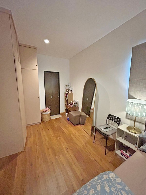 Rumah Modern siap huni di Provence Suite BSD City