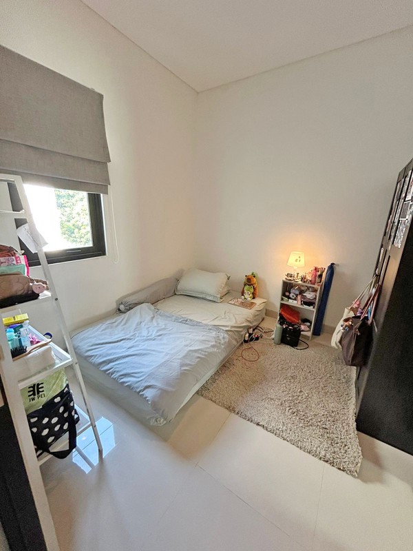 Rumah Modern siap huni di Provence Suite BSD City