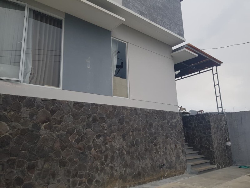 Rumah Sejuk View Cantik di Dago Pakar Bandung