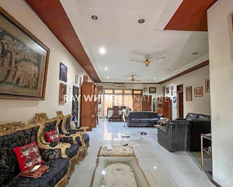 Dijual Rumah Tinggal dan Kos di Jl Damar Sari Jatipadang