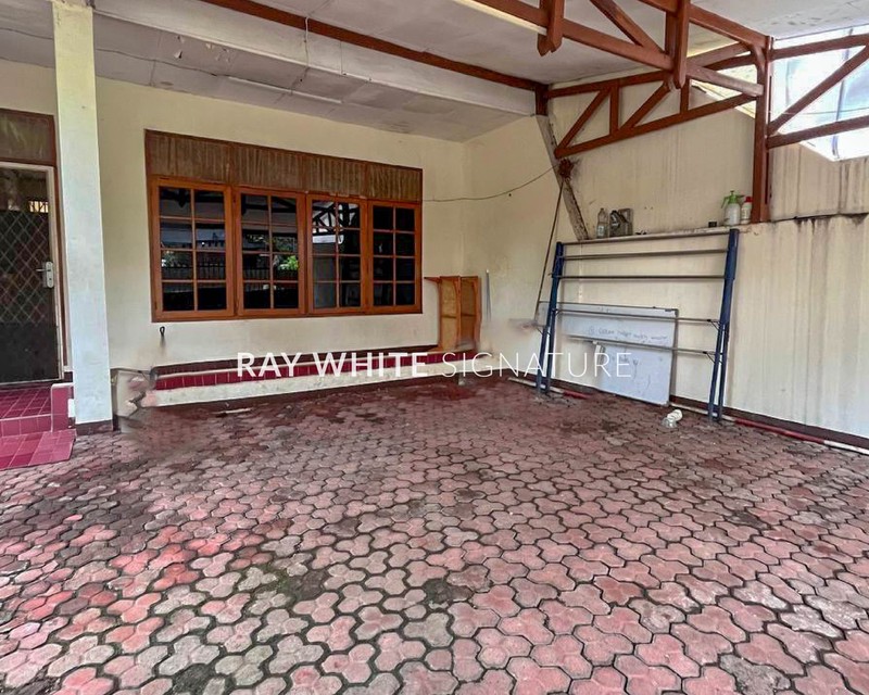 Dijual Rumah Tinggal dan Kos di Jl Damar Sari Jatipadang