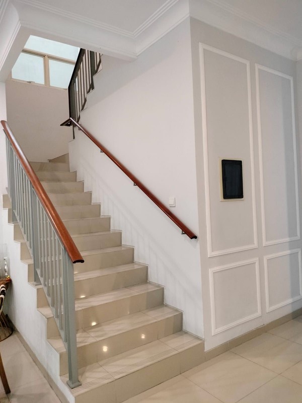 Dijual Rumah The Mansion Pakuwon Indah Surabaya Barat - Renovasi Total & Full Furnished