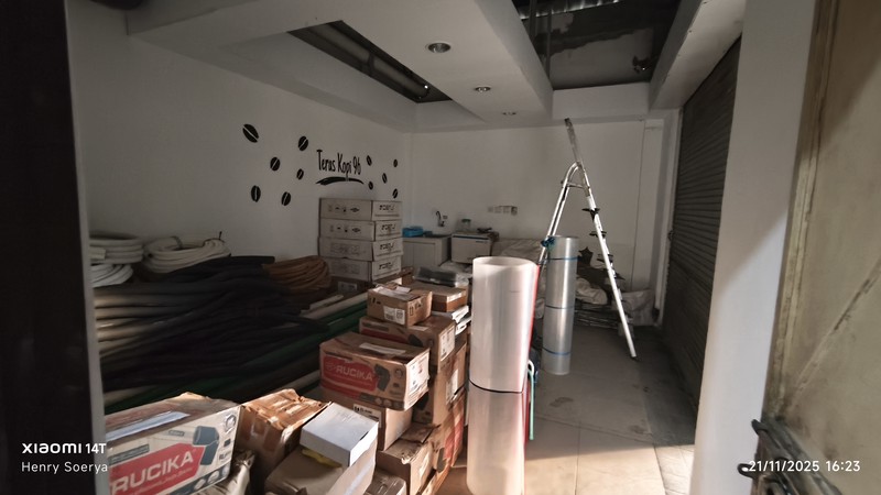 1999 Dijual Rumah untuk Usaha Dukuh Kupang Utara Sawahan Surabaya 