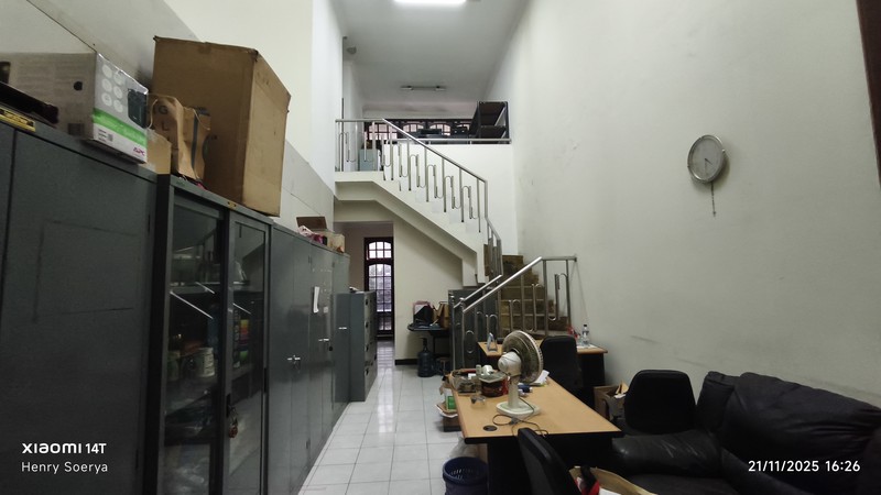 1999 Dijual Rumah untuk Usaha Dukuh Kupang Utara Sawahan Surabaya 