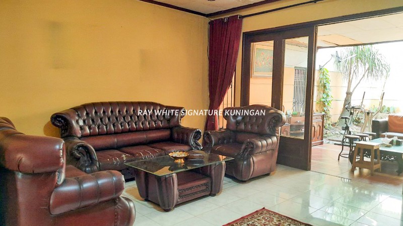 Dijual Rumah 2 Lantai Siap Huni Lokasi Strategis