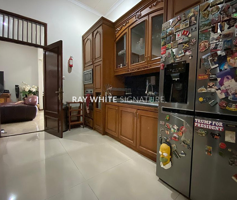 Dijual Rumah Lama Terawat di Kalibata