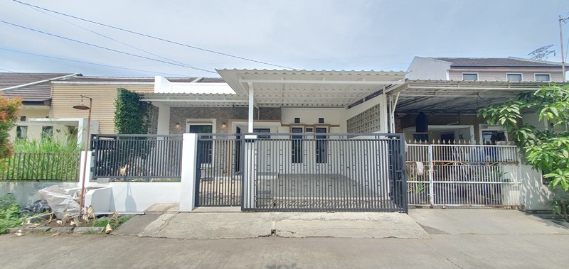 Dijual Rumah Asri Harga di bawah pasaran Taman Kopo Katapang