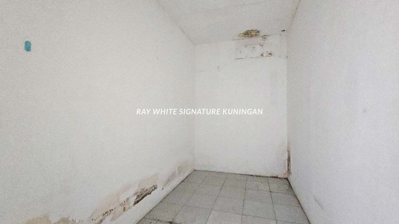 Dijual Rumah Hitung Tanah Dekat Sudirman Park 