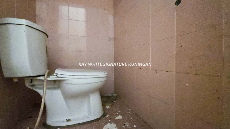 Dijual Rumah Hitung Tanah Dekat Sudirman Park 