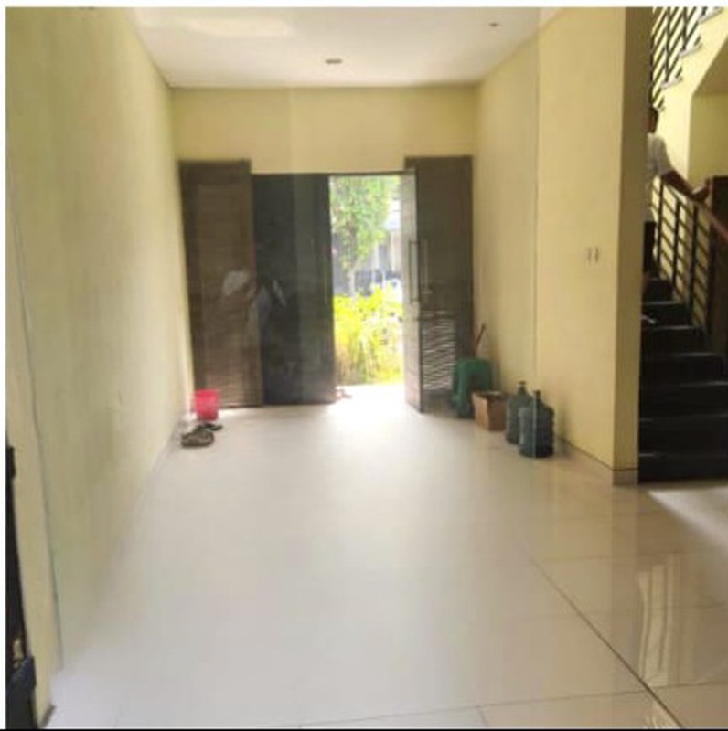 Dijual Rumah Pakuwon Indah The Mansion Surabaya Spesial 4+1 Kamar Tidur Dekat Sma Petra 1, Pakuwon Mall, Graha Family