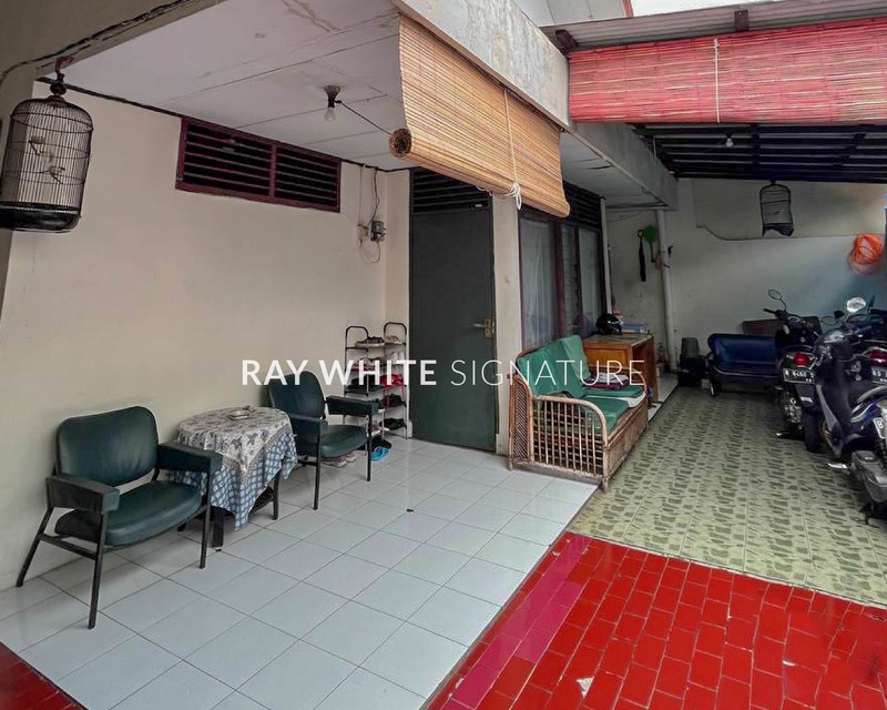 Dijual Rumah Lama Cocok Untuk Bisnis 