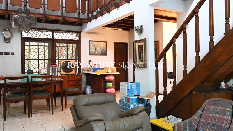 Dijual Rumah Tinggal di Jl Terusan Hang Lekir V