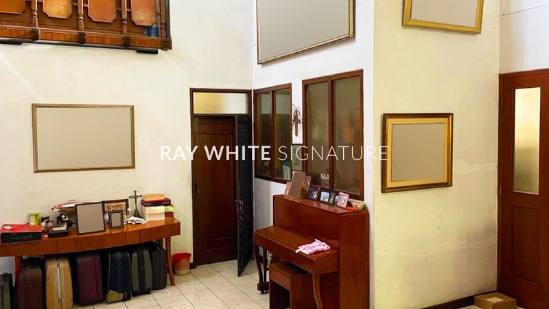 Dijual Rumah Tinggal di Jl Terusan Hang Lekir V