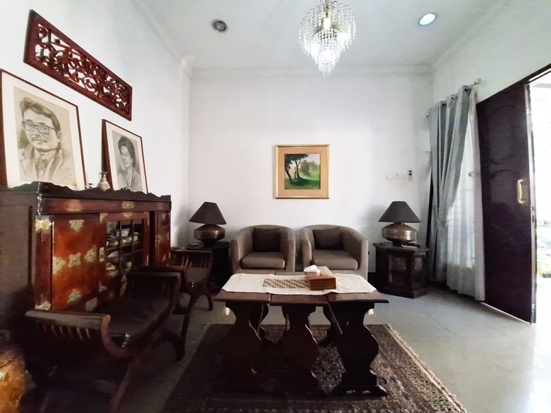 Rumah Hitung Tanah Area Cipete