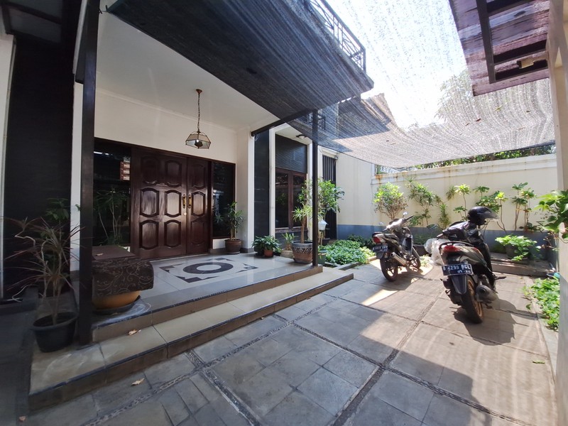 Rumah Hitung Tanah Area Cipete